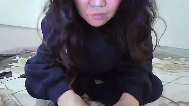 sakuradelreina online show from March 6, 2026, 8:11 am