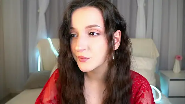 Snapshot of FalineBeacher chatting on February 18, 2026, 1:12 am FalineBeacher online show from February 18, 2026, 1:12 am