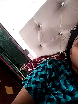 Snapshot of Soniya_Roy chatting on April 28, 2026, 7:13 am Soniya Roy online show from April 28, 2026, 7:13 am