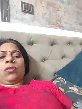 Snapshot of Soniya_Roy chatting on May 8, 2026, 3:06 pm Soniya Roy online show from May 8, 2026, 3:06 pm