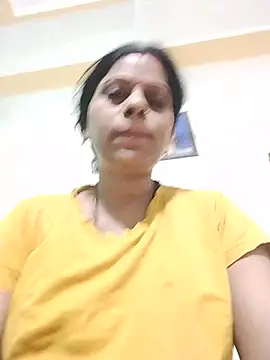 Snapshot of Soniya_Roy chatting on May 26, 2026, 2:40 am Soniya Roy online show from May 26, 2026, 2:40 am