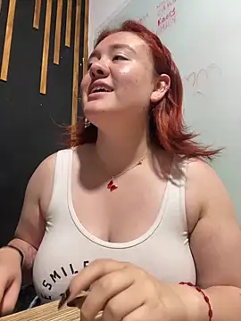 Snapshot of AliaMiller_ chatting on December 18, 2025, 1:17 pm AliaMiller online show from December 18, 2025, 1:17 pm