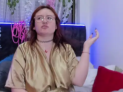 Snapshot of AliaMiller_ chatting on January 12, 2026, 1:49 pm AliaMiller online show from January 12, 2026, 1:49 pm