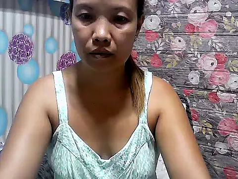 Snapshot of AsianHorny4uxx chatting on October 16, 2025, 9:43 am AsianHorny4uxx online show from October 16, 2025, 9:43 am