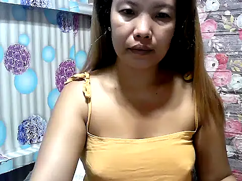 Snapshot of AsianHorny4uxx chatting on October 22, 2025, 7:24 pm AsianHorny4uxx online show from October 22, 2025, 7:24 pm