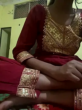 sakshi5533 online show from October 26, 2025, 5:19 pm