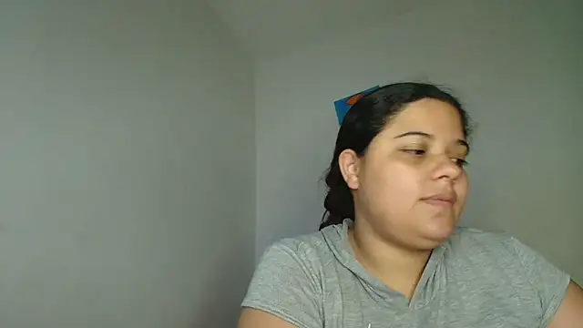 Snapshot of luisahot_9727 chatting on March 7, 2026, 9:17 am luisahot 9727 online show from March 7, 2026, 9:17 am