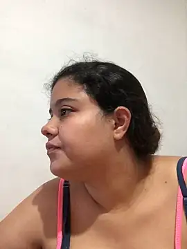 Snapshot of luisahot_9727 chatting on March 10, 2026, 4:45 pm luisahot 9727 online show from March 10, 2026, 4:45 pm