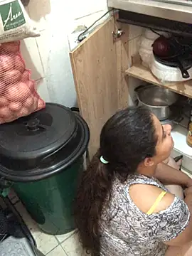 Snapshot of luisahot_9727 chatting on March 14, 2026, 5:07 pm luisahot 9727 online show from March 14, 2026, 5:07 pm