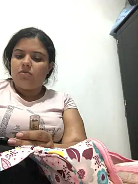 Snapshot of luisahot_9727 chatting on March 20, 2026, 6:07 am luisahot 9727 online show from March 20, 2026, 6:07 am