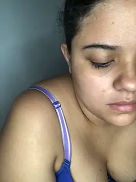 Snapshot of luisahot_9727 chatting on March 21, 2026, 8:19 am luisahot 9727 online show from March 21, 2026, 8:19 am