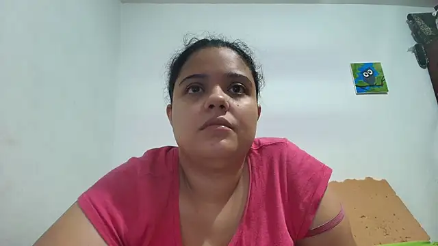 Snapshot of luisahot_9727 chatting on April 15, 2026, 1:23 am luisahot 9727 online show from April 15, 2026, 1:23 am