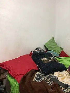 Snapshot of luisahot_9727 chatting on April 16, 2026, 2:01 am luisahot 9727 online show from April 16, 2026, 2:01 am