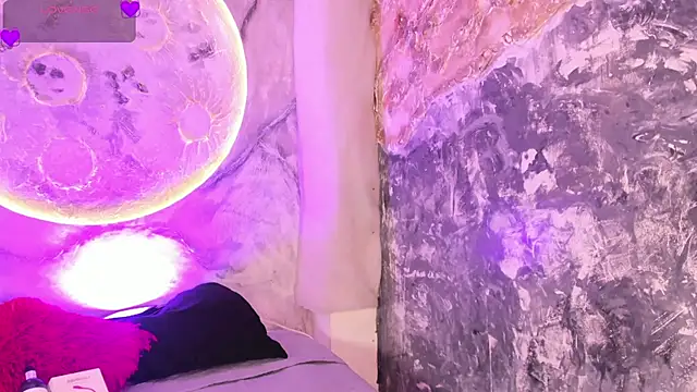 Snapshot of katierouge_ chatting on September 14, 2025, 6:01 am katierouge online show from September 14, 2025, 6:01 am