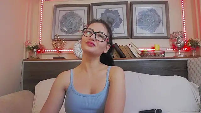 HellenDesire online show from February 8, 2025, 4:03 am