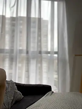 Sofi Leal online show from April 10, 2026, 12:54 pm