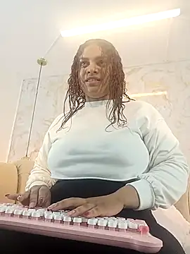 nathaliamiller online show from November 16, 2025, 1:28 pm