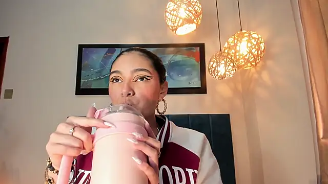 LunaAspen  online show from February 11, 2026, 6:02 pm