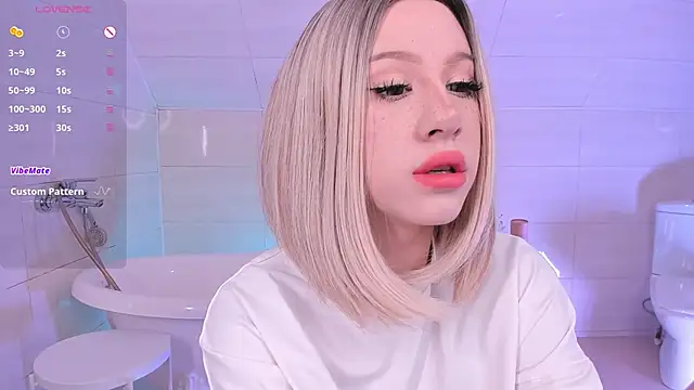 Necucub online show from November 12, 2025, 3:51 am