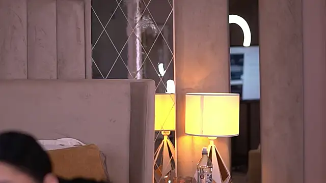 FrancescaDante online show from October 26, 2025, 5:57 am