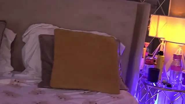 Snapshot of FrancescaDante chatting on January 8, 2026, 6:37 am FrancescaDante online show from January 8, 2026, 6:37 am