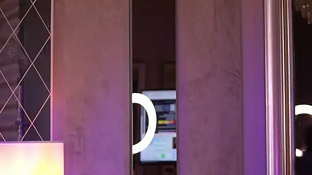 Snapshot of FrancescaDante chatting on February 6, 2026, 6:40 am FrancescaDante online show from February 6, 2026, 6:40 am