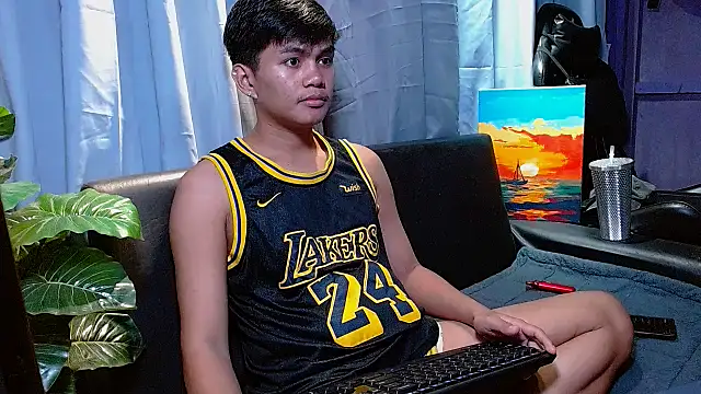 Alexx 143 online show from January 6, 2026, 1:37 pm