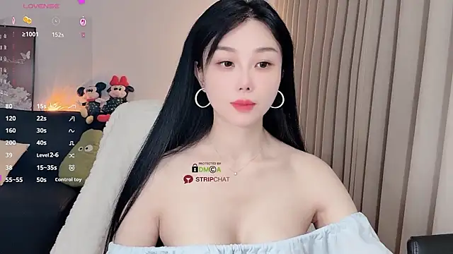 Xiatian520  online show from February 21, 2026, 6:03 am