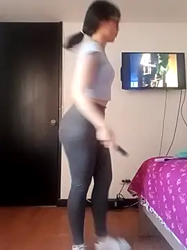Snapshot of Dana_Rise chatting on June 25, 2026, 2:54 pm Dana Rise online show from June 25, 2026, 2:54 pm
