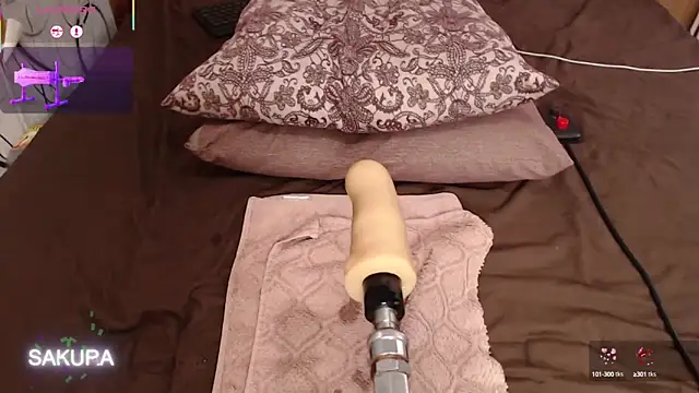 Snapshot of M_I_L_F_A chatting on October 5, 2025, 7:39 am M I L F A online show from October 5, 2025, 7:39 am