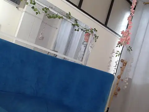 Snapshot of Anniie_miller_ chatting on November 21, 2025, 7:34 pm Anniie miller online show from November 21, 2025, 7:34 pm