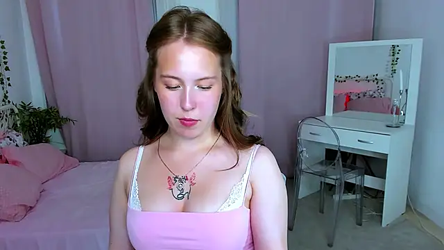Snapshot of LanaRoselle chatting on June 30, 2026, 2:18 pm LanaRoselle online show from June 30, 2026, 2:18 pm