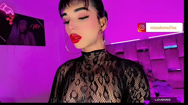 LADY-HOT-SEXY- online show from January 7, 2026, 1:41 am