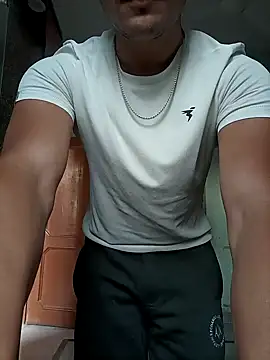 yourcrush0123 online show from December 18, 2025, 11:05 am