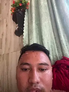 Snapshot of BicuriousExploer chatting on October 9, 2025, 1:36 am BicuriousExploer online show from October 9, 2025, 1:36 am