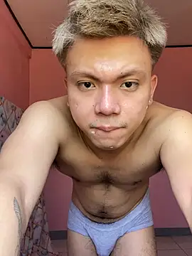 JerichoGutierez online show from April 7, 2026, 4:13 am