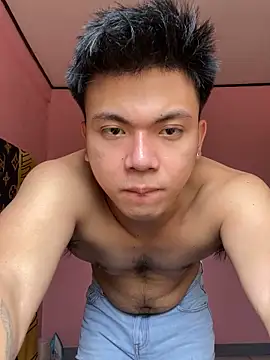 Snapshot of JerichoGutierez chatting on May 14, 2026, 4:30 am JerichoGutierez online show from May 14, 2026, 4:30 am
