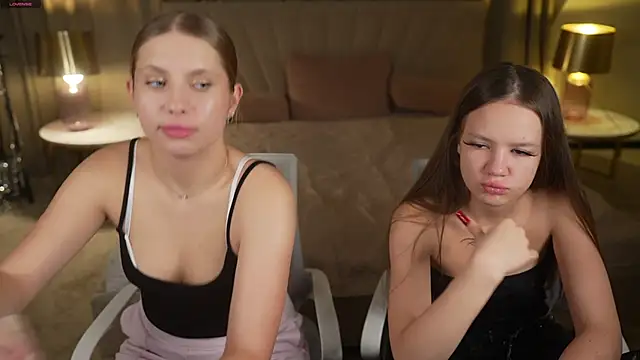 Snapshot of Claire_Dreams chatting on October 1, 2025, 6:36 pm Claire Dreams online show from October 1, 2025, 6:36 pm