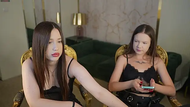 Snapshot of Claire_Dreams chatting on October 3, 2025, 2:25 pm Claire Dreams online show from October 3, 2025, 2:25 pm