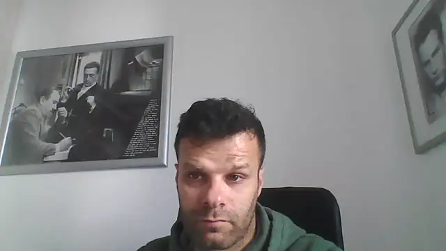 Snapshot of FROCETTO93 chatting on April 22, 2026, 7:33 am FROCETTO93 online show from April 22, 2026, 7:33 am
