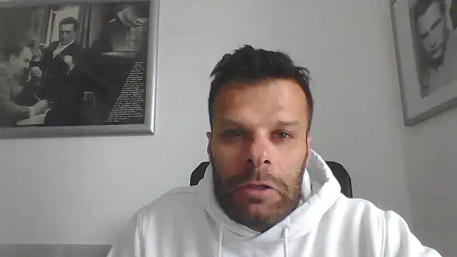 Snapshot of FROCETTO93 chatting on May 6, 2026, 7:13 am FROCETTO93 online show from May 6, 2026, 7:13 am
