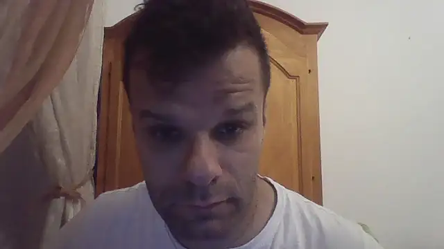 Snapshot of FROCETTO93 chatting on May 10, 2026, 7:57 am FROCETTO93 online show from May 10, 2026, 7:57 am