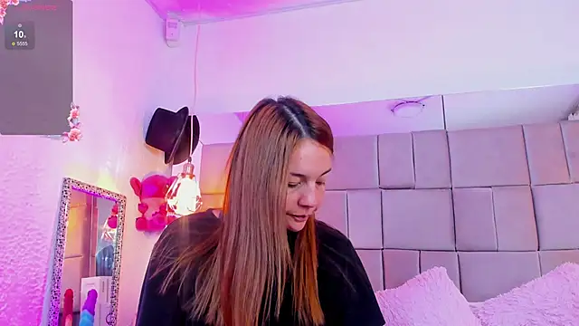 antoneella jones online show from November 17, 2025, 1:06 pm