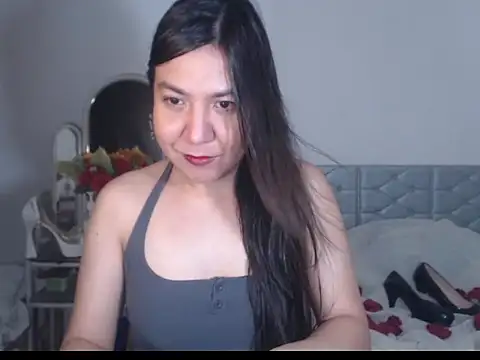 Snapshot of stellahugeX chatting on September 12, 2025, 6:19 pm stellahugeX online show from September 12, 2025, 6:19 pm