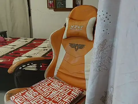 VerySexyCeline online show from April 25, 2026, 2:14 pm