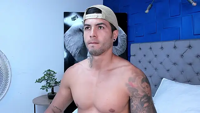 Snapshot of andres-clark92 chatting on September 24, 2025, 5:27 pm andres-clark92 online show from September 24, 2025, 5:27 pm