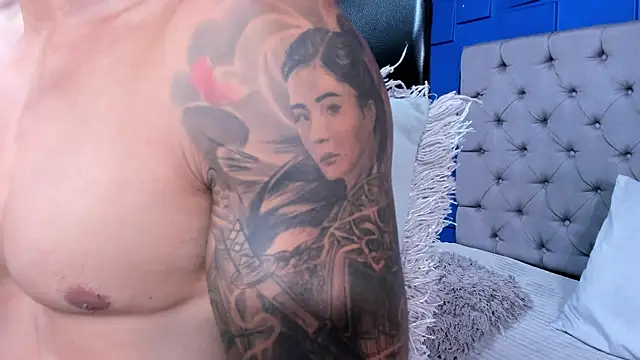 Snapshot of andres-clark92 chatting on November 15, 2025, 5:09 pm andres-clark92 online show from November 15, 2025, 5:09 pm