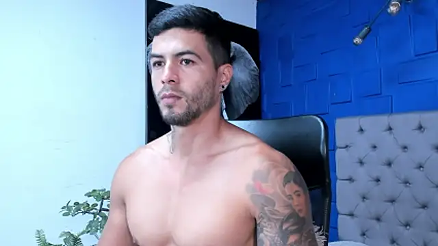 Snapshot of andres-clark92 chatting on November 17, 2025, 8:25 pm andres-clark92 online show from November 17, 2025, 8:25 pm