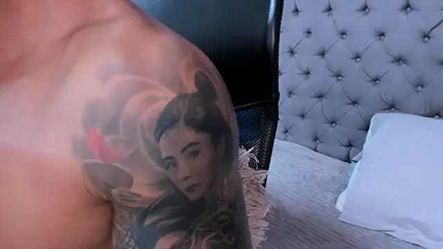 Snapshot of andres-clark92 chatting on November 21, 2025, 6:06 pm andres-clark92 online show from November 21, 2025, 6:06 pm