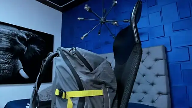 andres-clark92 online show from February 6, 2026, 3:59 pm